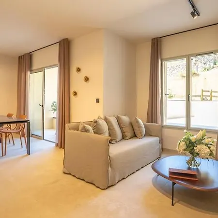 San Petru - 4 Etoiles 아파트