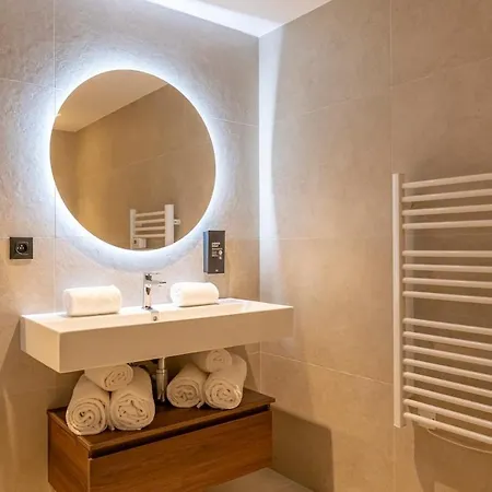 San Petru - 4 Etoiles 아파트